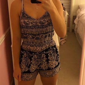 XS RonJon floral pattern romper